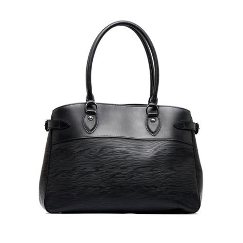 louis vuitton epi passy gm|LOUIS VUITTON Epi Passy GM Black 1406487 .